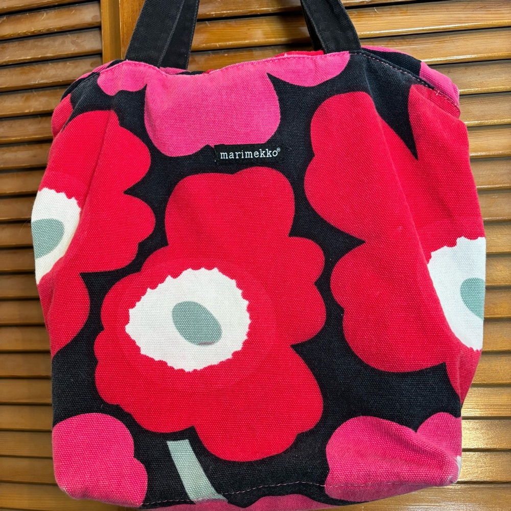 Marimekko Poppies Tote Bag - Picture 5 of 11